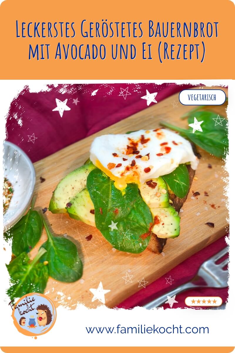 Geröstetes Bauernbrot mit Avocado und Ei