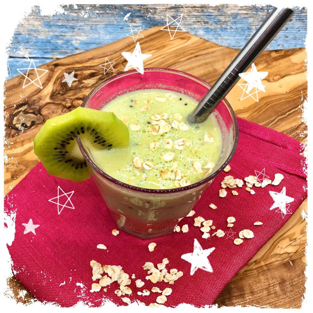 Kiwi Joghurt Smoothie | schnell, gesund &amp; lecker in den Tag!