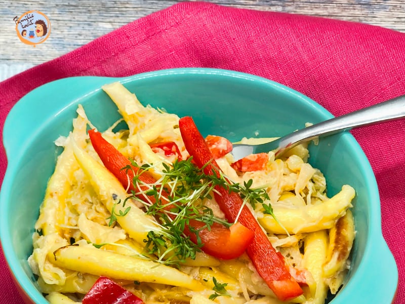 Schlupfnudeln mit Sauerkraut Pfanne