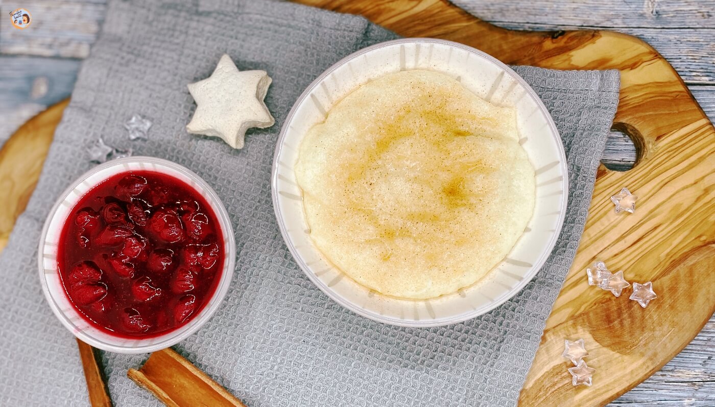 Porridge Di Semolino Con Salsa Di Ciliegie Semplice E Delizioso Ricetta