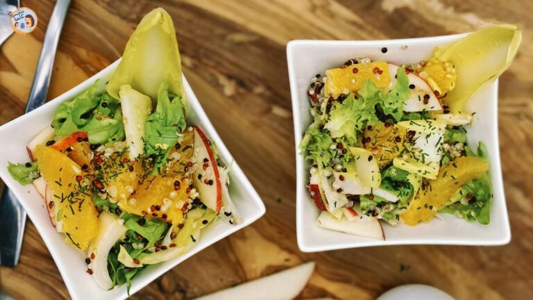 Chicoreesalat mit Apfel und Quinoa