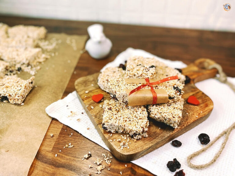 Müsliriegel selber machen ♥ ohne Backen schnell und einfach Müsliriegel selber machen ♥ ohne Backen schnell und einfach