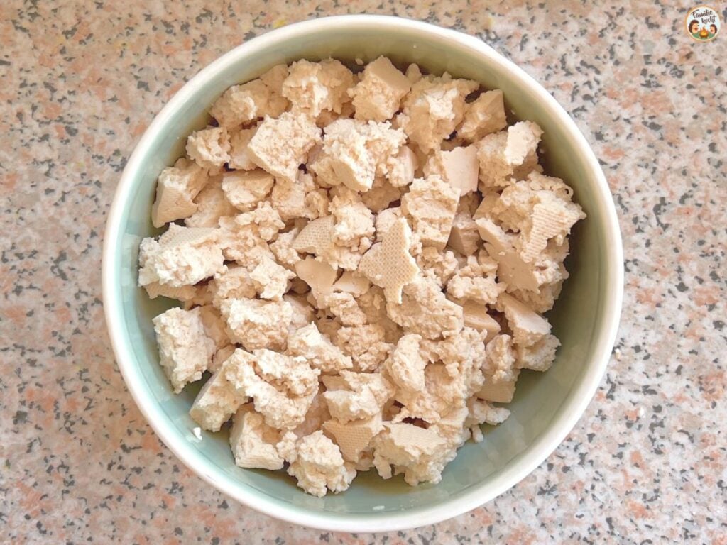 Tofu zerbröseln