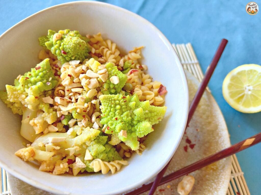 Cashew Wok mit Romanesco