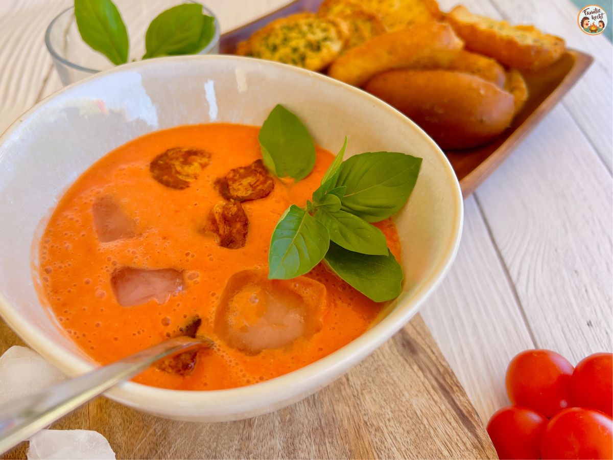 Salmorejo - Kalte Spanische Tomatensuppe • Familie kocht