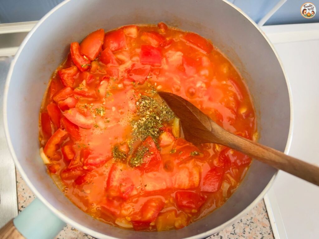 Tomatensuppe kochen