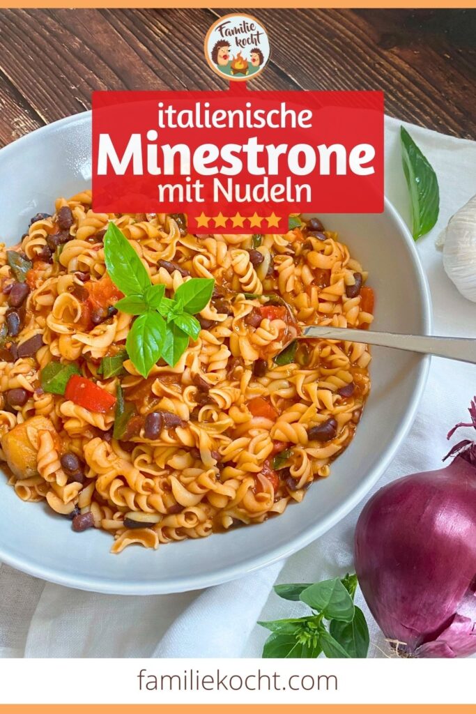 Italienische Minestrone mit Nudeln